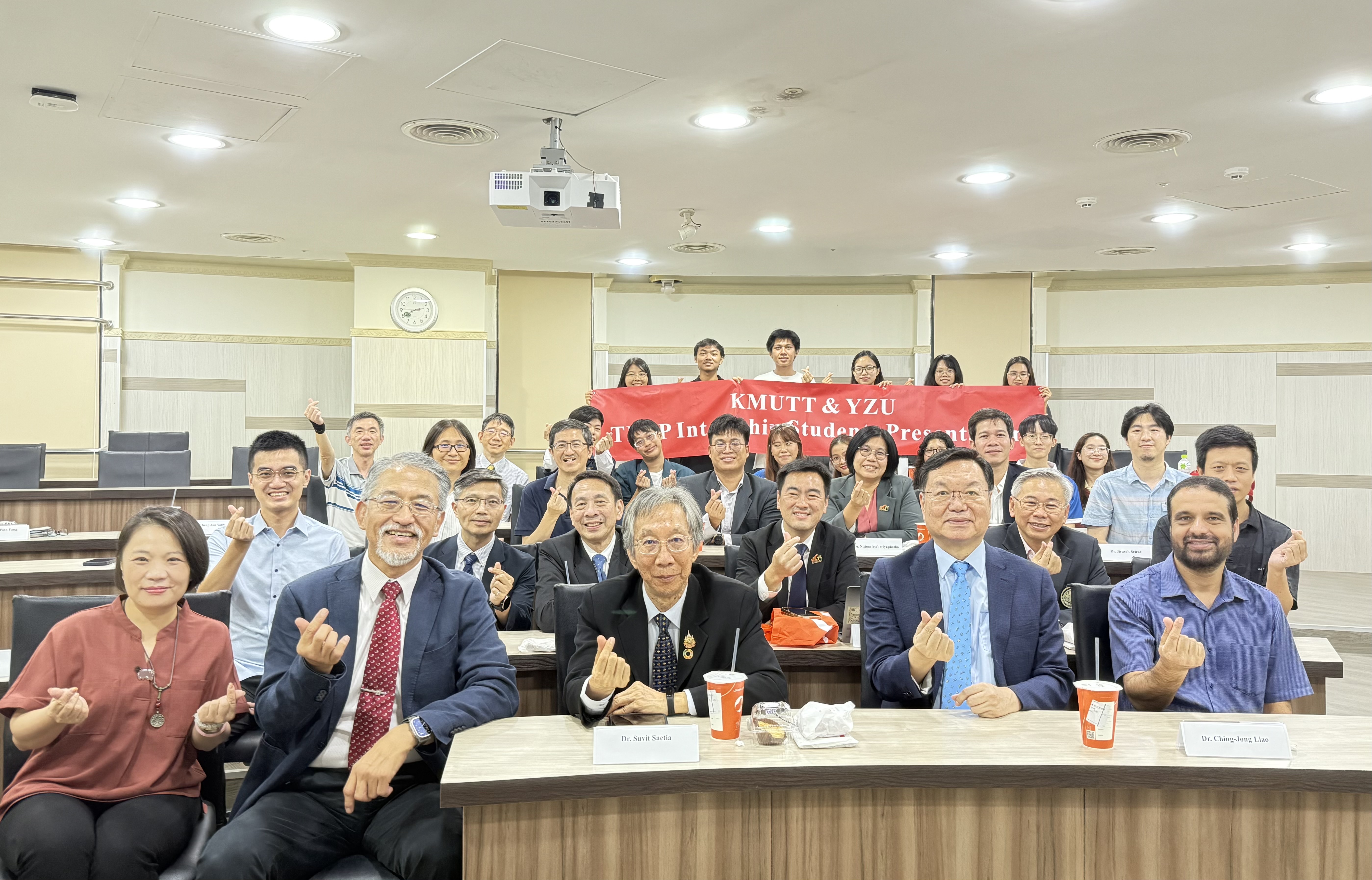 Yuan Ze University Held KMUTT Student Internship Presentation 