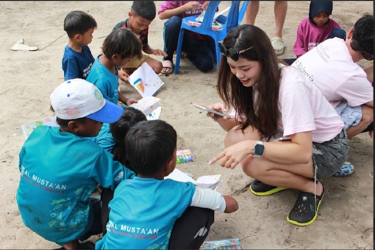 Yuan Ze University Volunteers Reached the Bajau Islands, Using Art to Portray Life’s Landscape